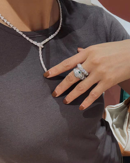 [Echo ]QUEEN EMERALD SNAKE RING