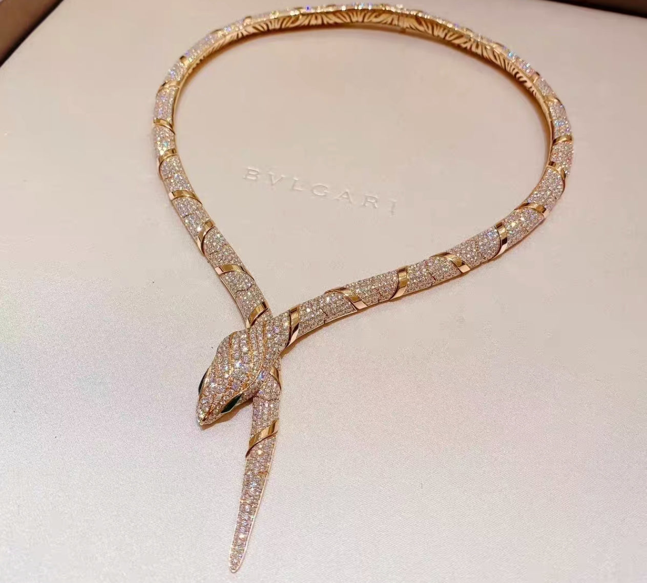 [ECHO]HAUTE COUTURE GOLD SERPENTI NECKLACE