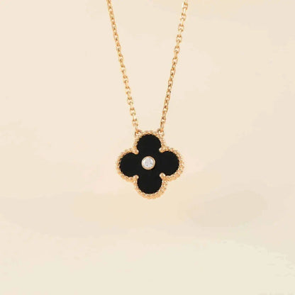 [Echo ]CLOVER 15MM DIAMOND ONYX NECKLACE
