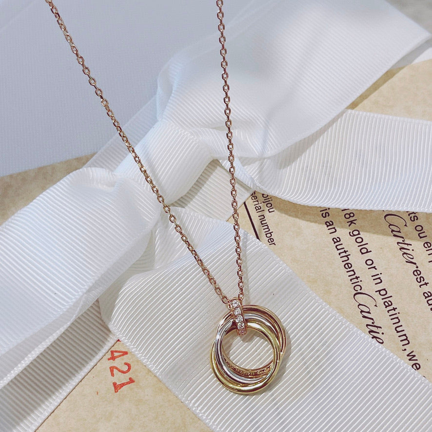 [Echo]TRINITY HALSKETTE GOLD DIAMANTEN