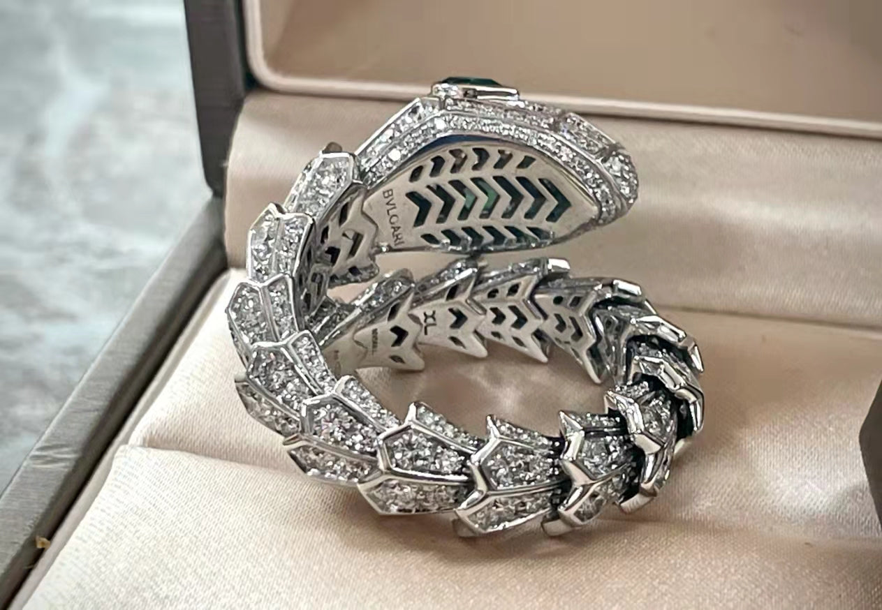 [Echo ]QUEEN EMERALD SNAKE RING