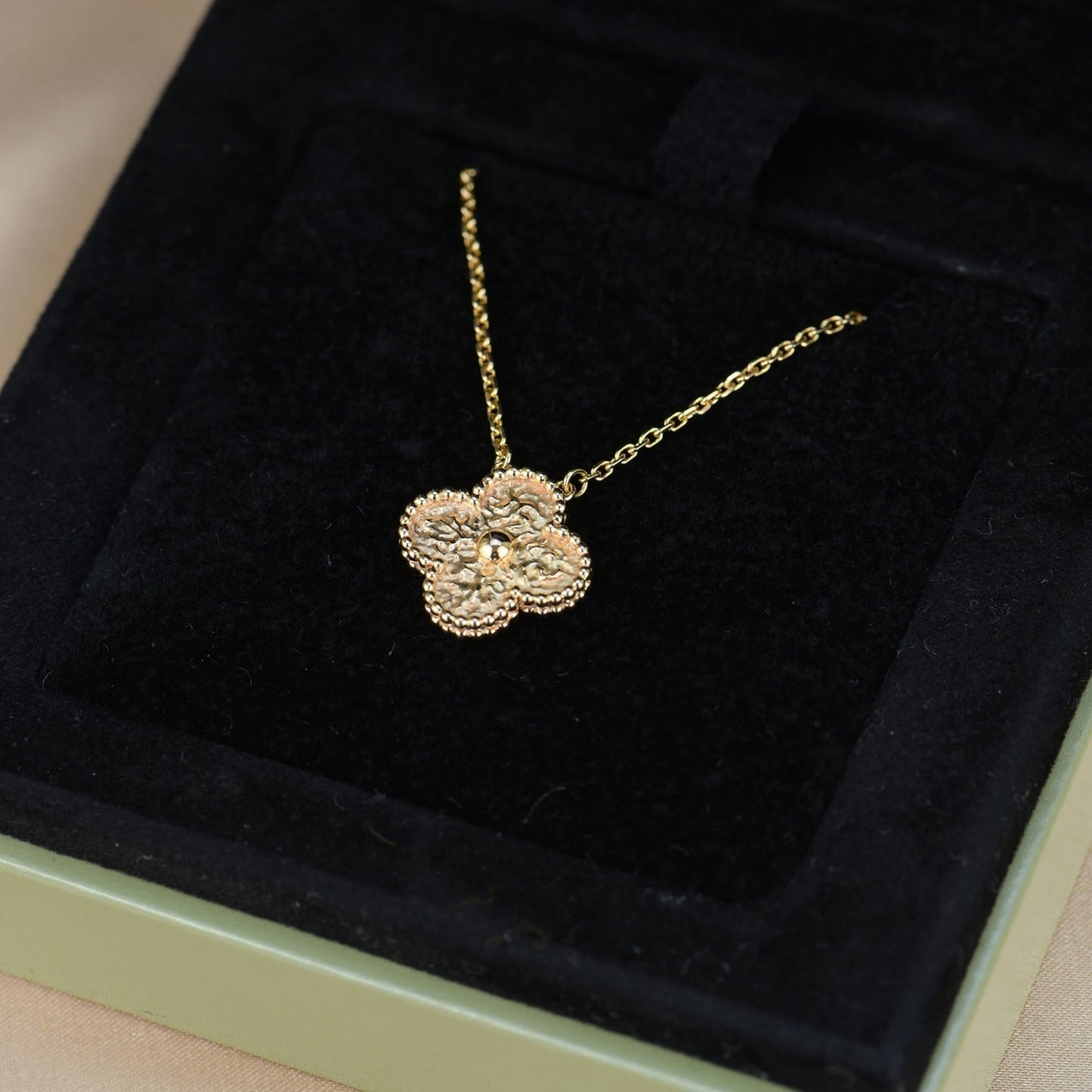 [Echo ]CLOVER 15MM  BRONZING NECKLACE