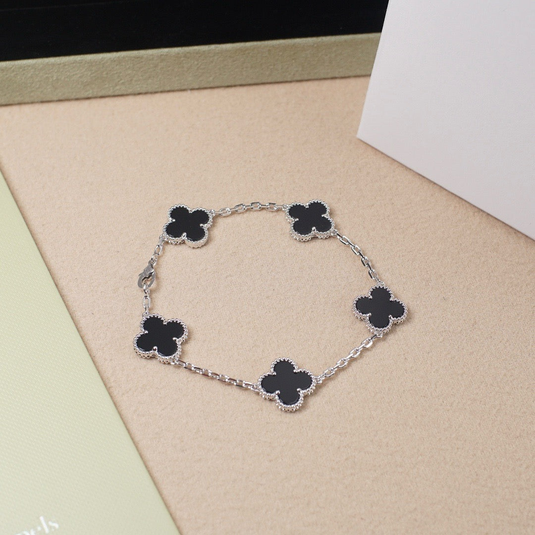 [Echo]CLOVER 5 MOTIF ONYXS  BRACELET SILVER