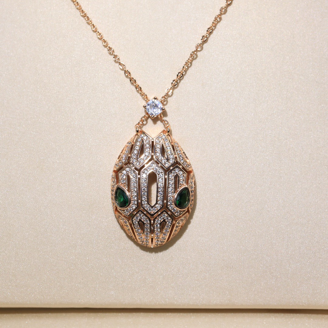 [Echo ]EMERALD SNAKE HEAD NECKLACE