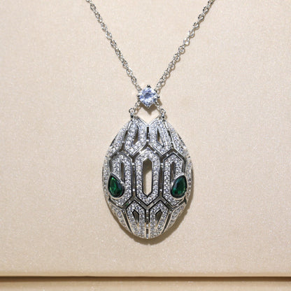 [Echo ]EMERALD SNAKE HEAD NECKLACE