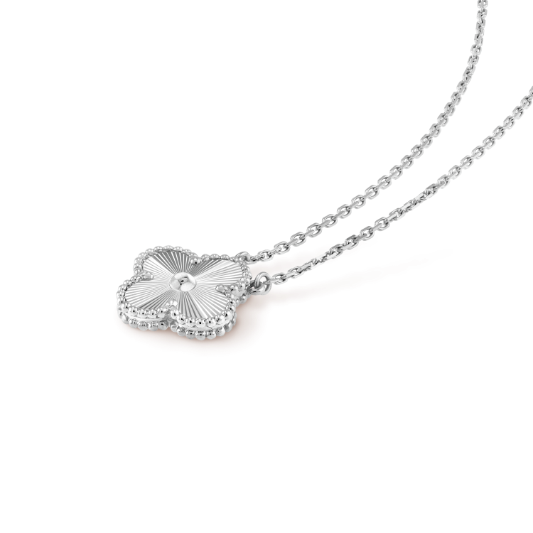 [Echo ]CLOVER 15MM LASER NECKLACE SILVER