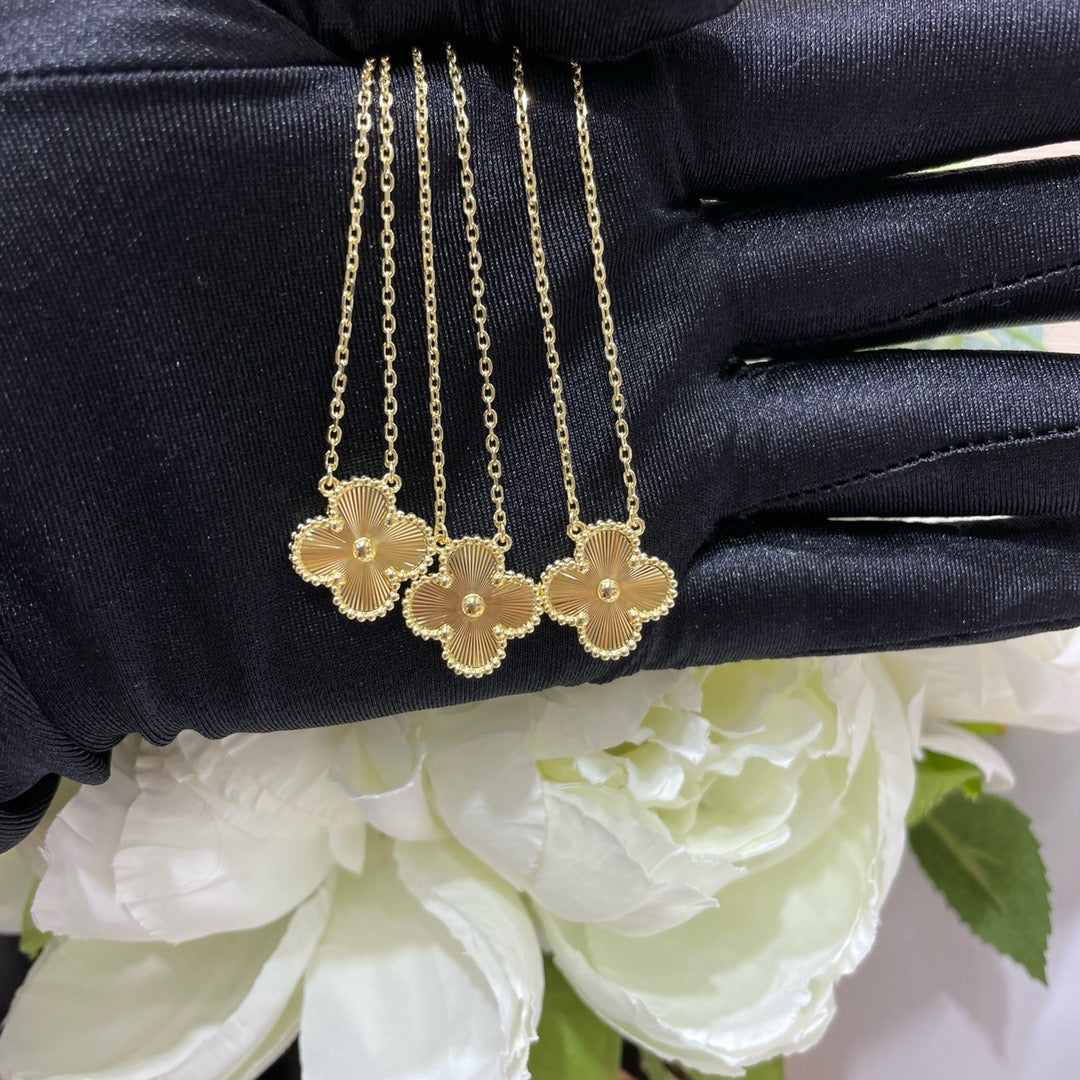 [Echo ]CLOVER 15MM LASER NECKLACE