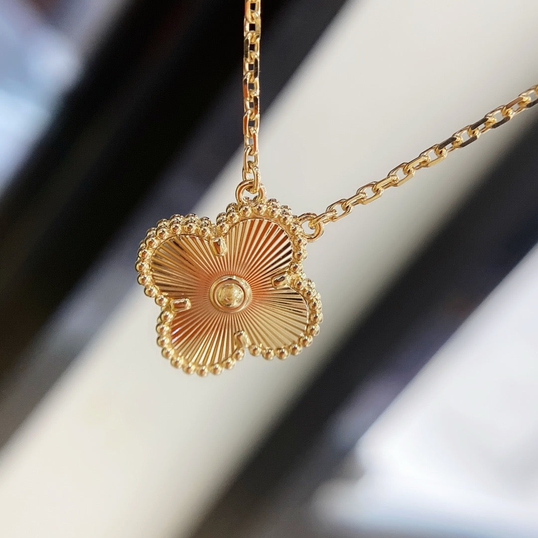 [Echo ]CLOVER 15MM LASER NECKLACE