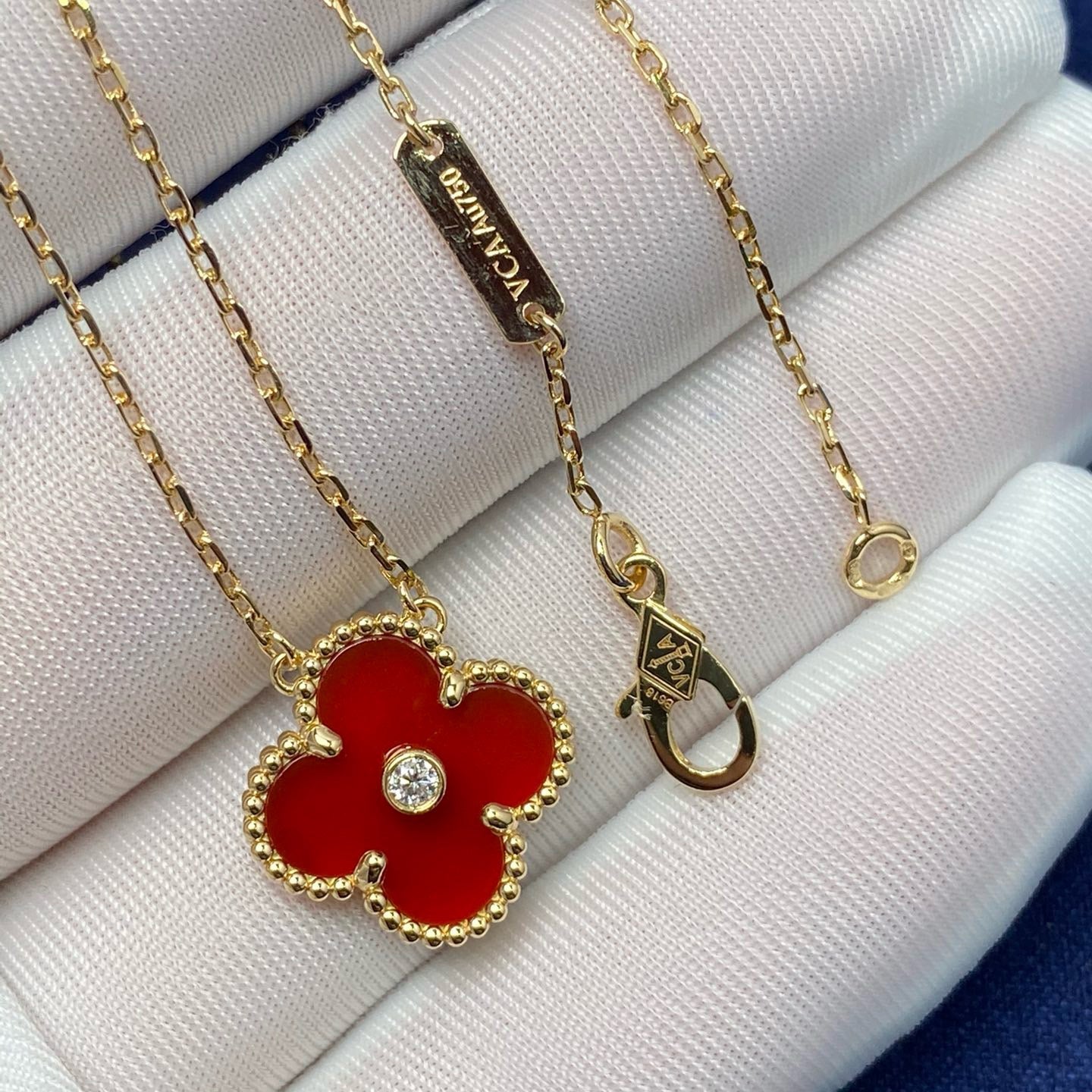 [Echo ]CLOVER 15MM DIAMOND CARNELIAN NECKLACE