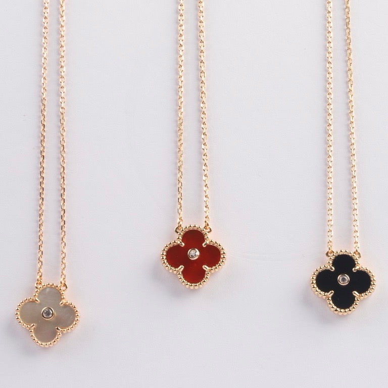 [Echo ]CLOVER 15MM DIAMOND CARNELIAN NECKLACE