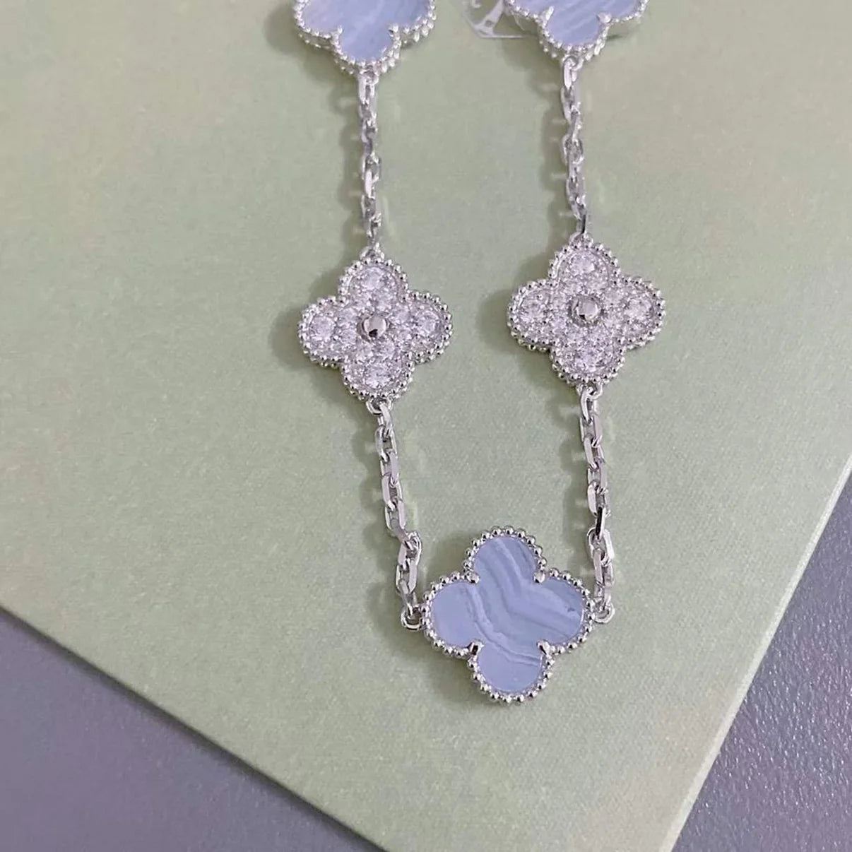 [ECHO ] CLOVER 5 MOTIF PURPLE CHALCEDONY BRACELET COLLECTION