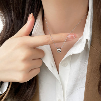 [Echo ]BEE MINI PEDANT DIAMOND NECKLACE