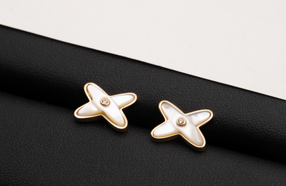 [ECHO ]JEUX DE WHITE MOP ROSE GOLD DIAMOND EARRINGS