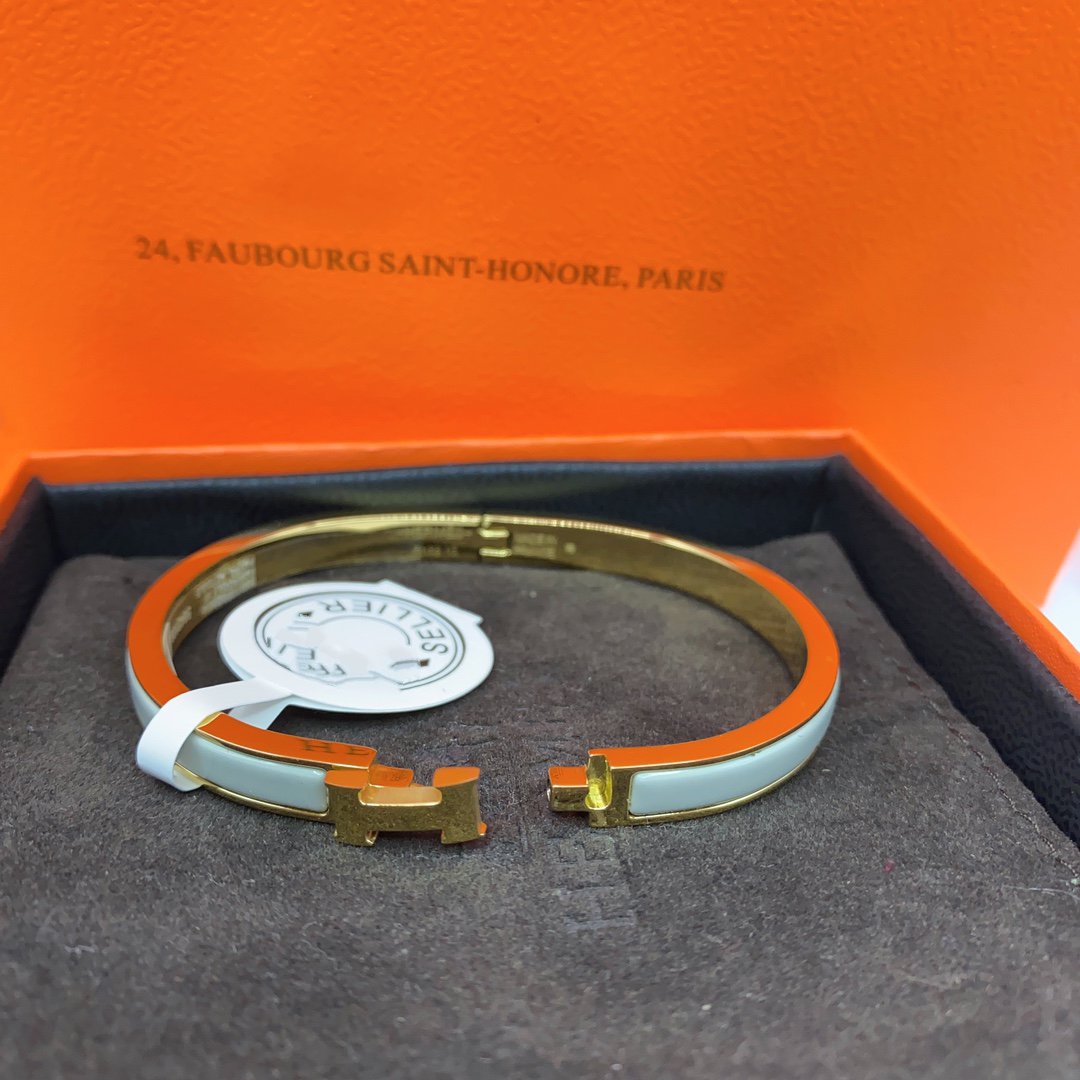 [Echo ]CLASSIC HM CLIC GREEN 8MM ENAMEL BRACELET