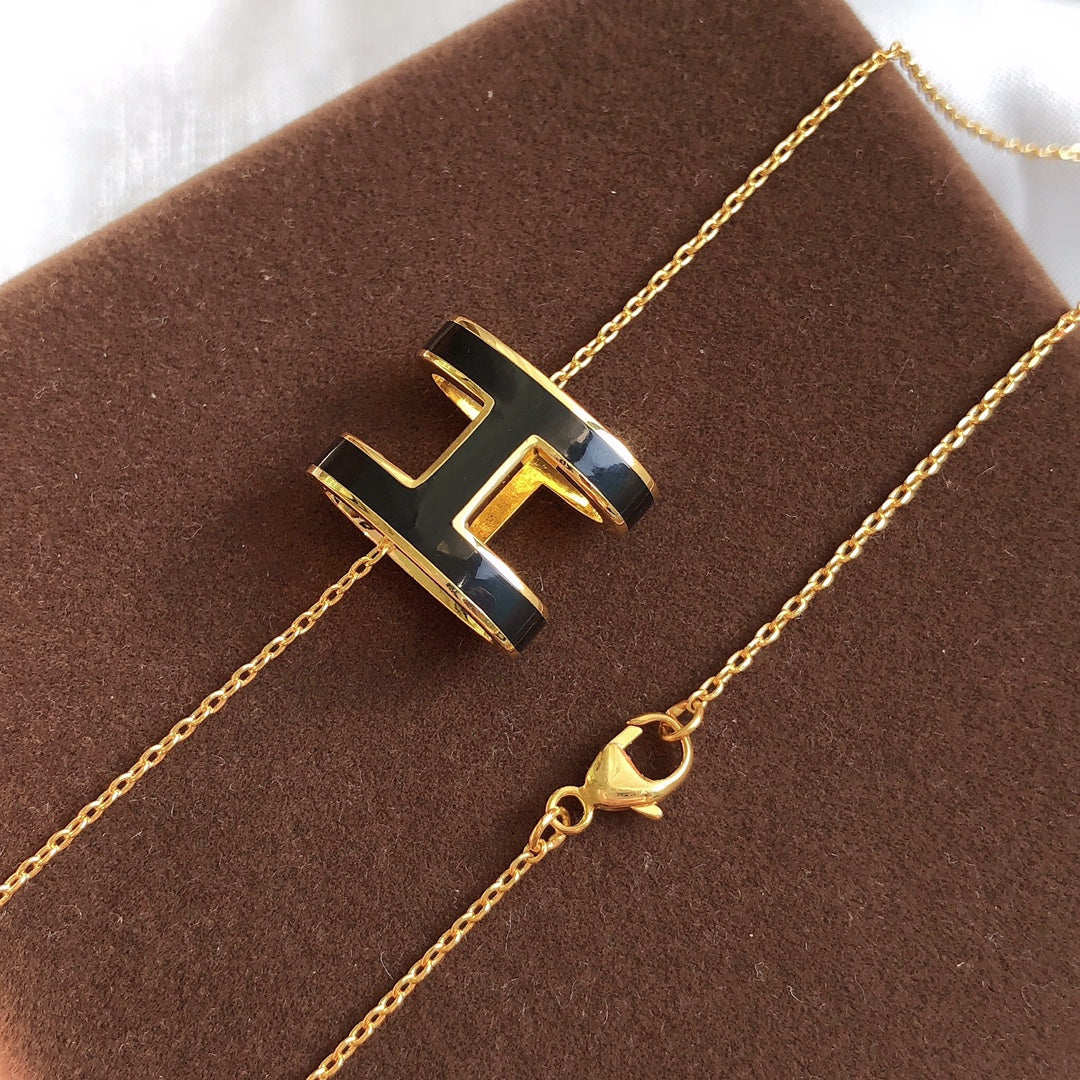 [Echo ]HM CLIC BLACK ENAMEL GOLD NECKLACE