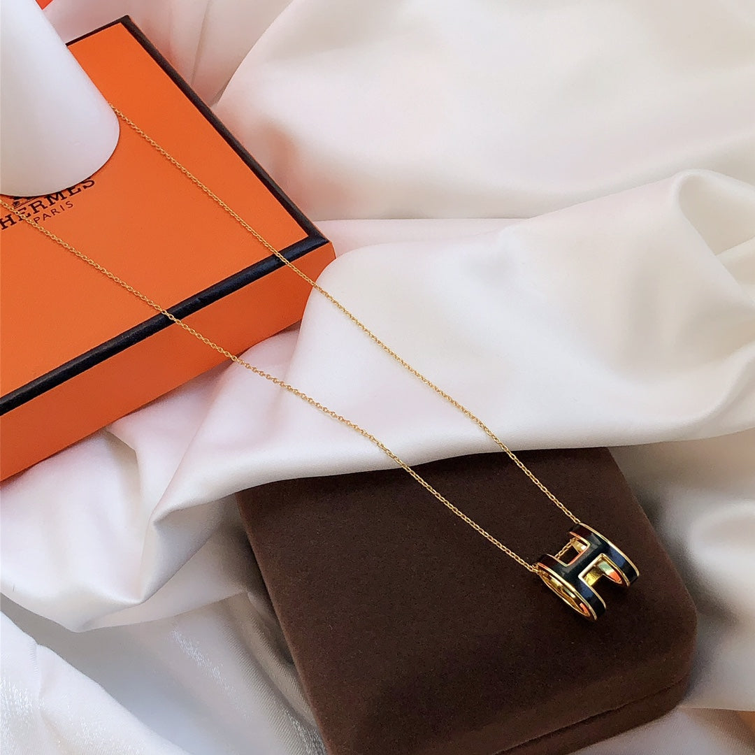 [Echo ]HM CLIC BLACK ENAMEL GOLD NECKLACE