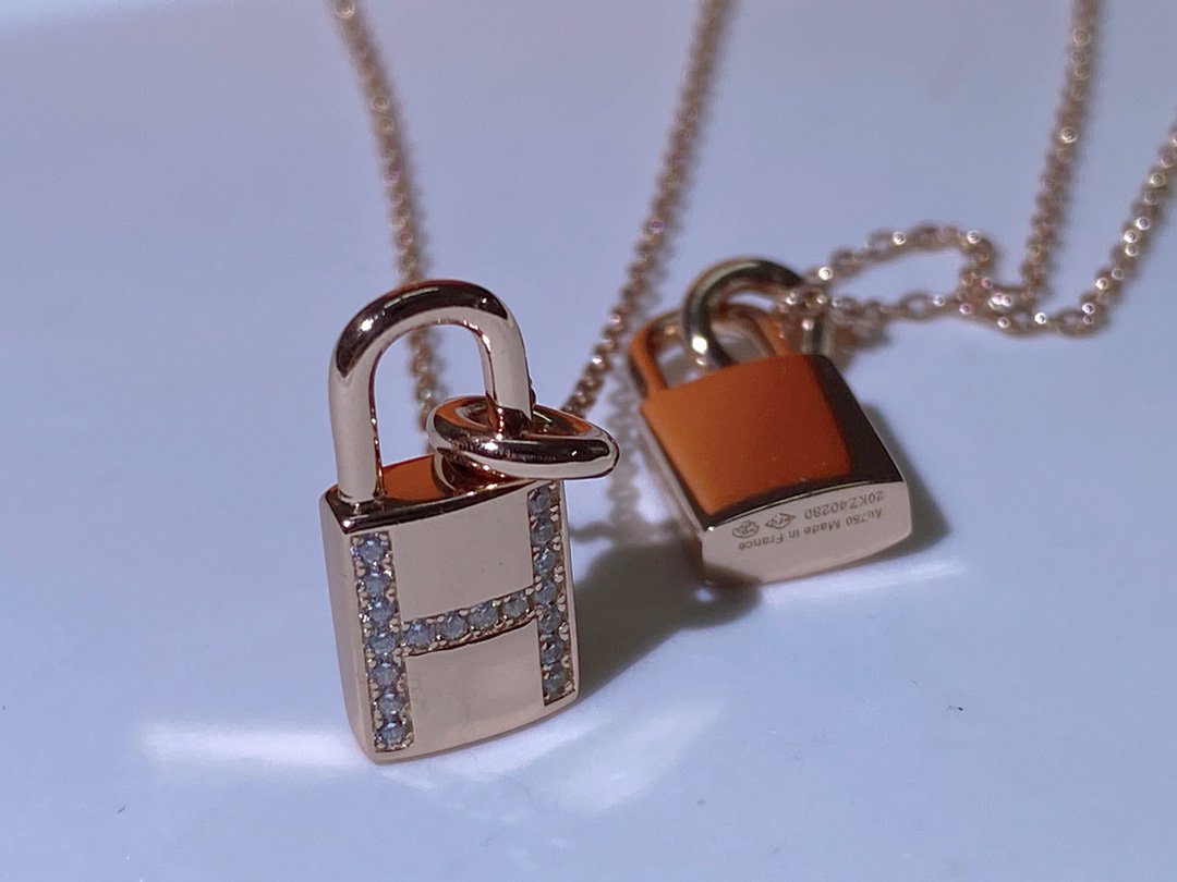 [Echo ]HM ADVANCED NICHE LOCK HEAD NECKLACE DIAMONDS