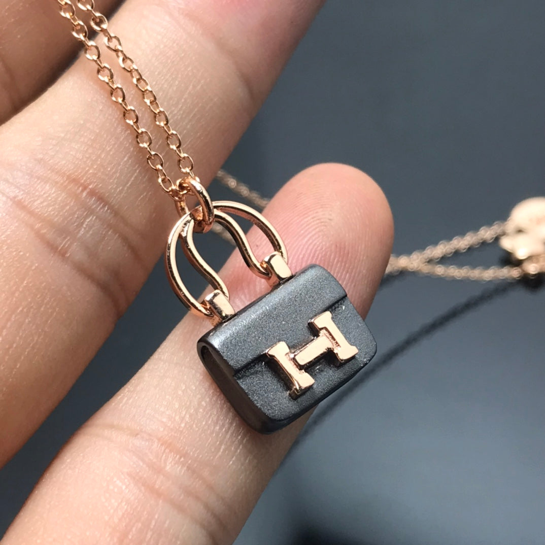 [エコー]ウィメンズ HM アミュレット コンスタンス ペンダント ネックレス