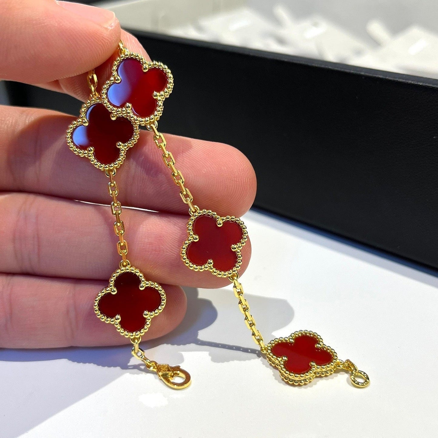 [Echo]CLOVER 5 MOTIFS RED AGATE  BRACELET