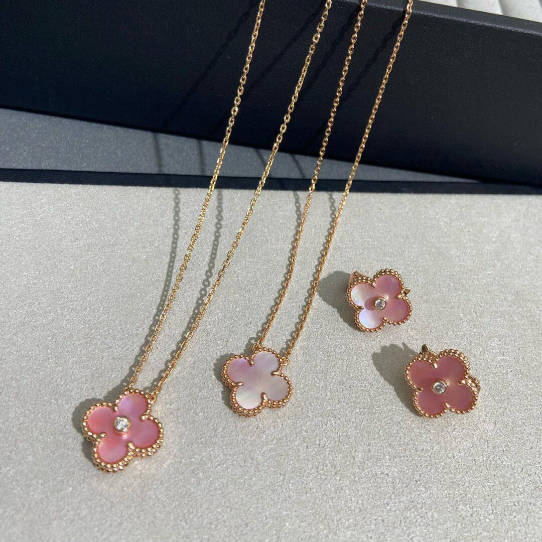 [ECHO ]CLOVER MEDIUM 1 DIAMOND PINK EARRINGS