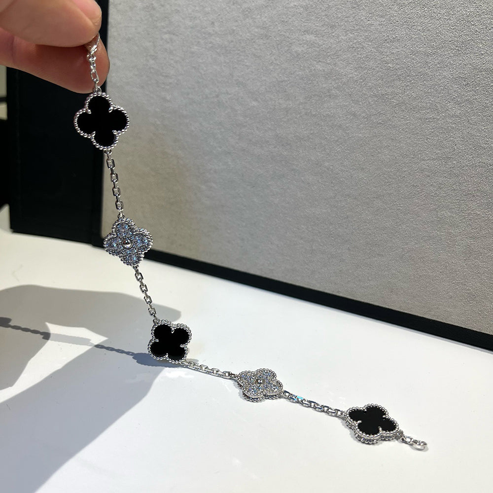 [ECHO ] CLOVER 5 MOTIF ONYXS BRACELET COLLECTION