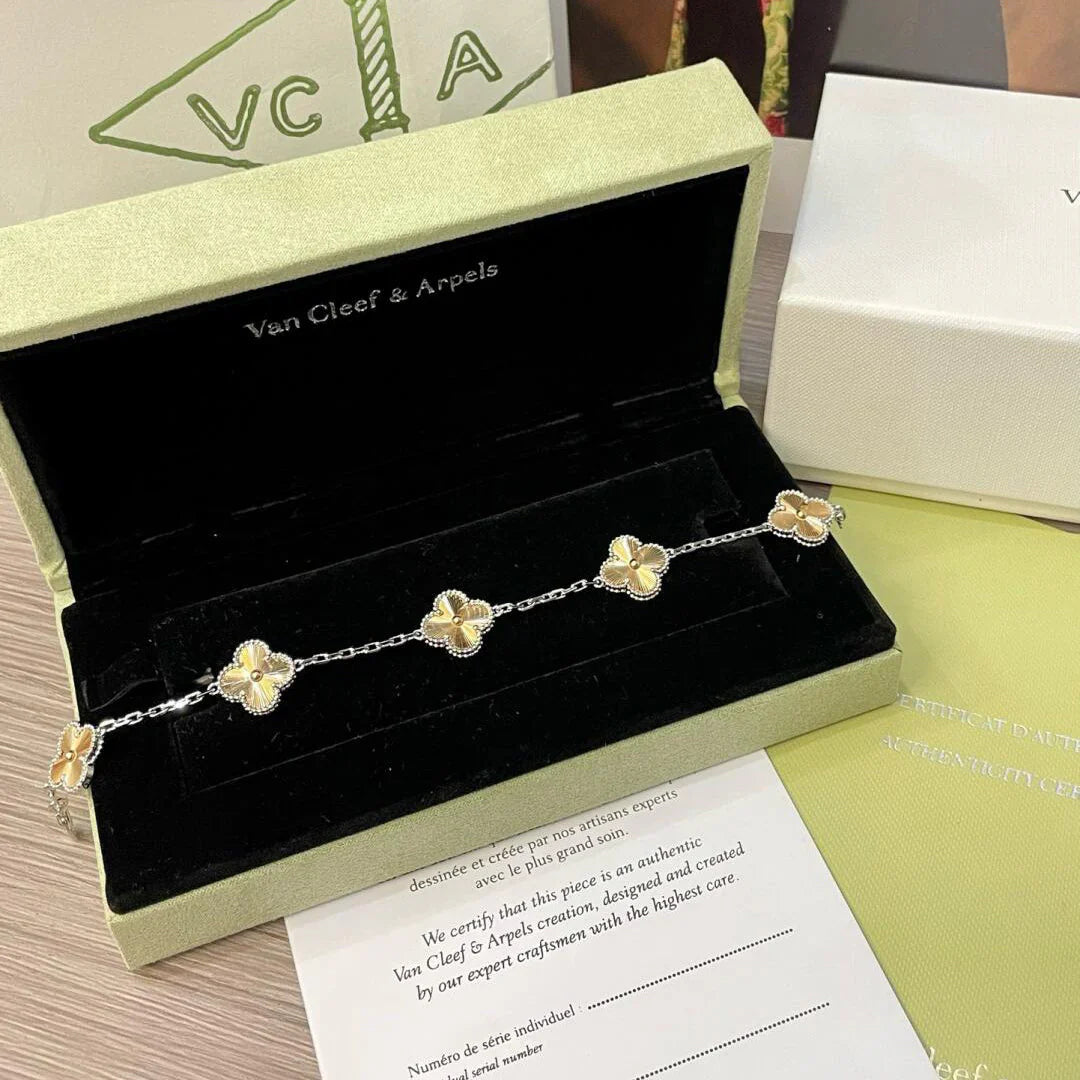 [ECHO ] CLOVER 5 MOTIF LASER BRACELET COLLECTION
