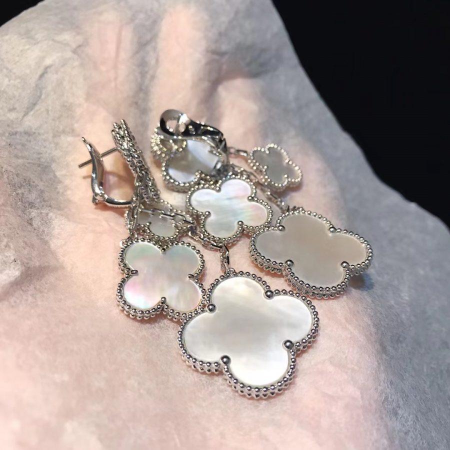 [Echo ]CLOVER EARRINGS WHITE MOP 4 MOTIFS SILVER