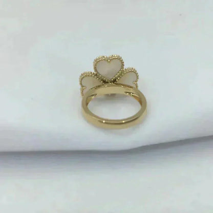 [Echo ]SWEET CLOVER WHITE MOP RING
