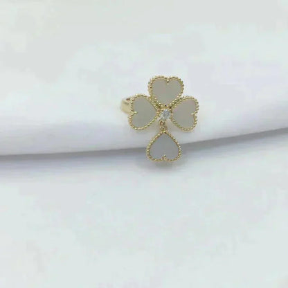 [Echo ]SWEET CLOVER WHITE MOP RING