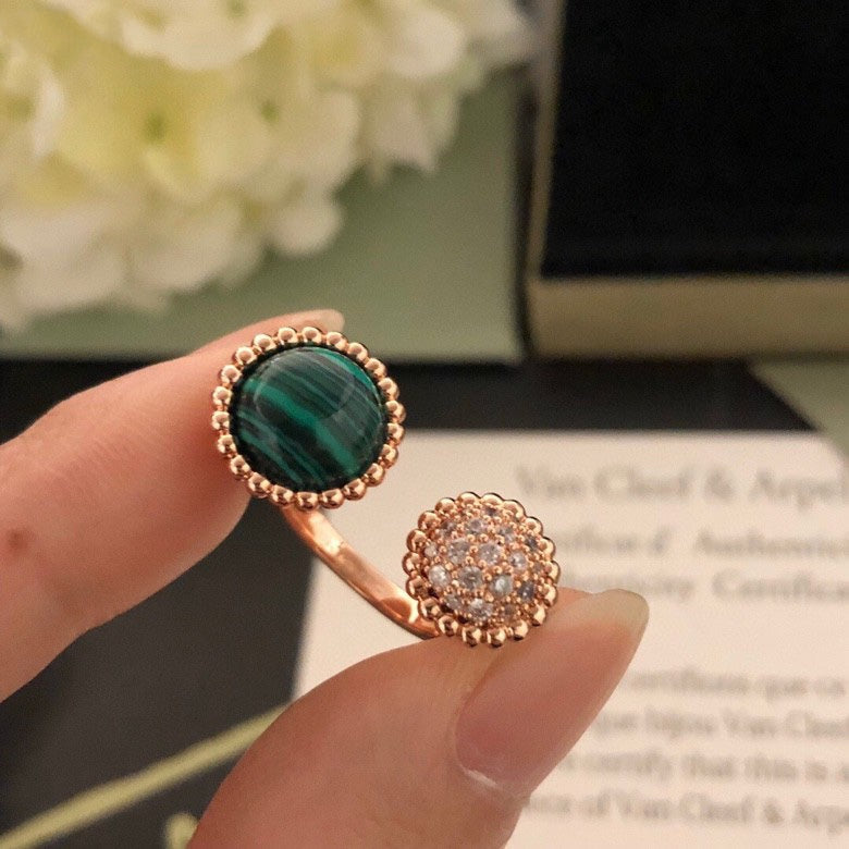 [Echo] PERLEE COULEURS DIAMANT ROSÉGOLD ZWISCHEN DEN FINGERRING