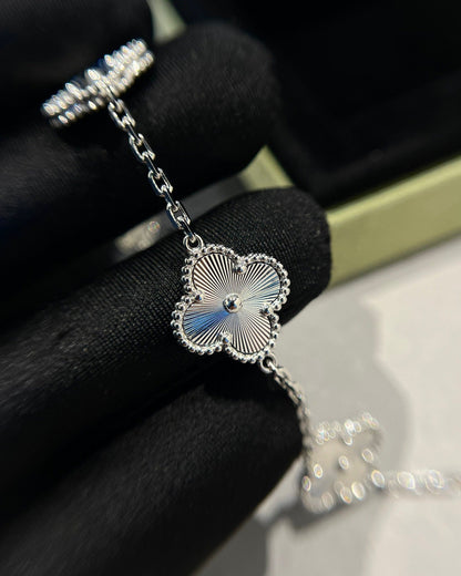 [Echo]CLOVER SILVER 5 MOTIFS BRACELET