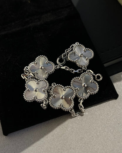 [Echo]CLOVER SILVER 5 MOTIFS BRACELET