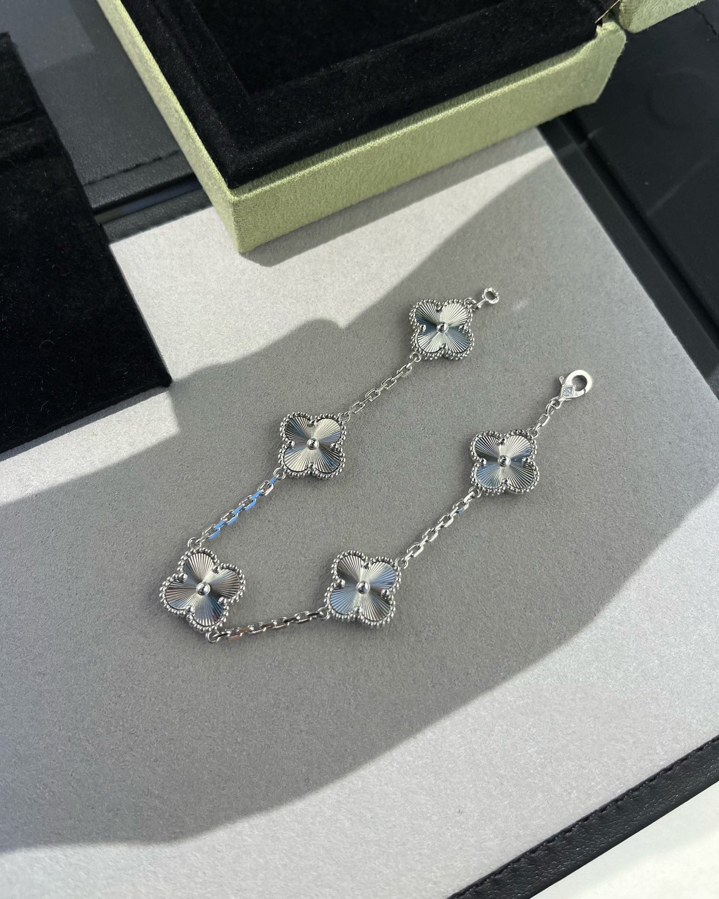 [Echo]CLOVER SILVER 5 MOTIFS BRACELET